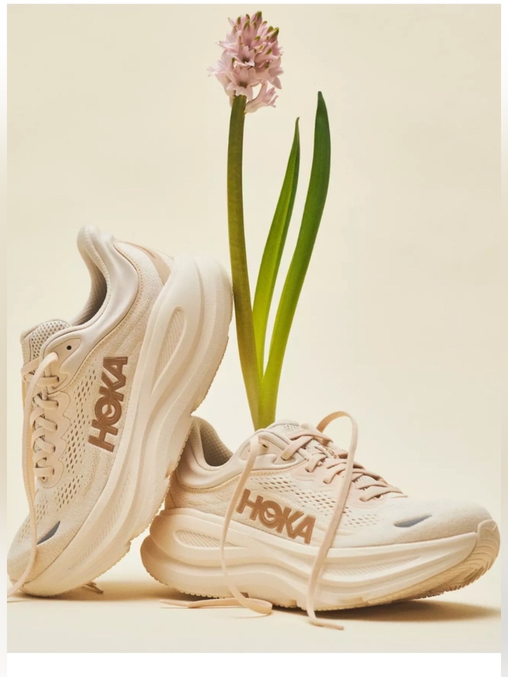 Hoka Bondi 9 Women size 8.5  Cream Athletic Running Shoes
